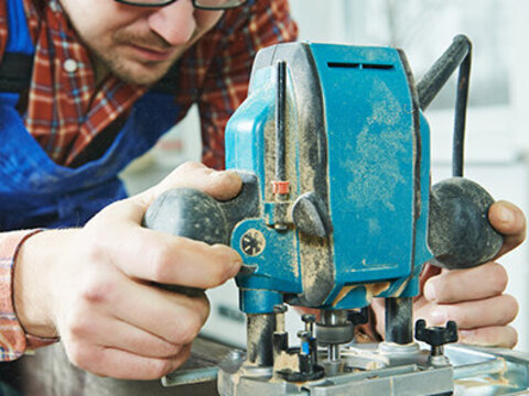 Handwerkliche Arbeitssituation stellvertretend für Berufsbildung